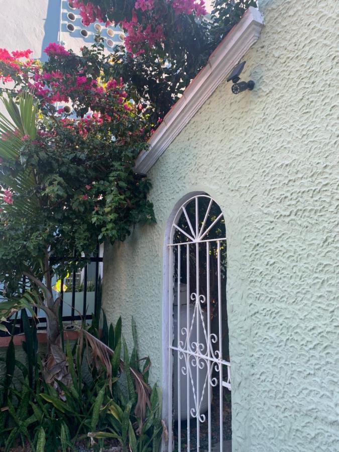 Casa Isabel B&B San Juan Bagian luar foto